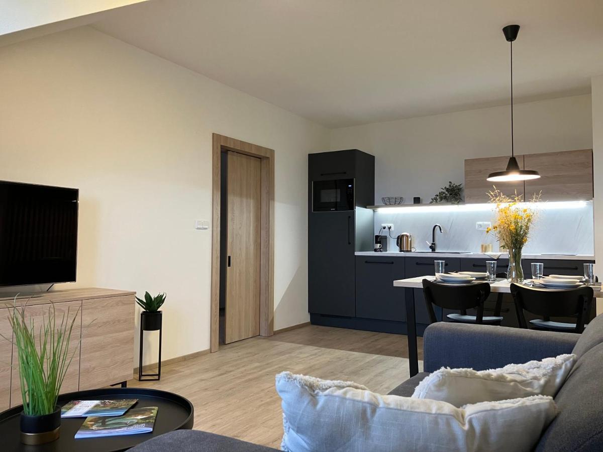 Apartman Nahore Vacov Exterior foto